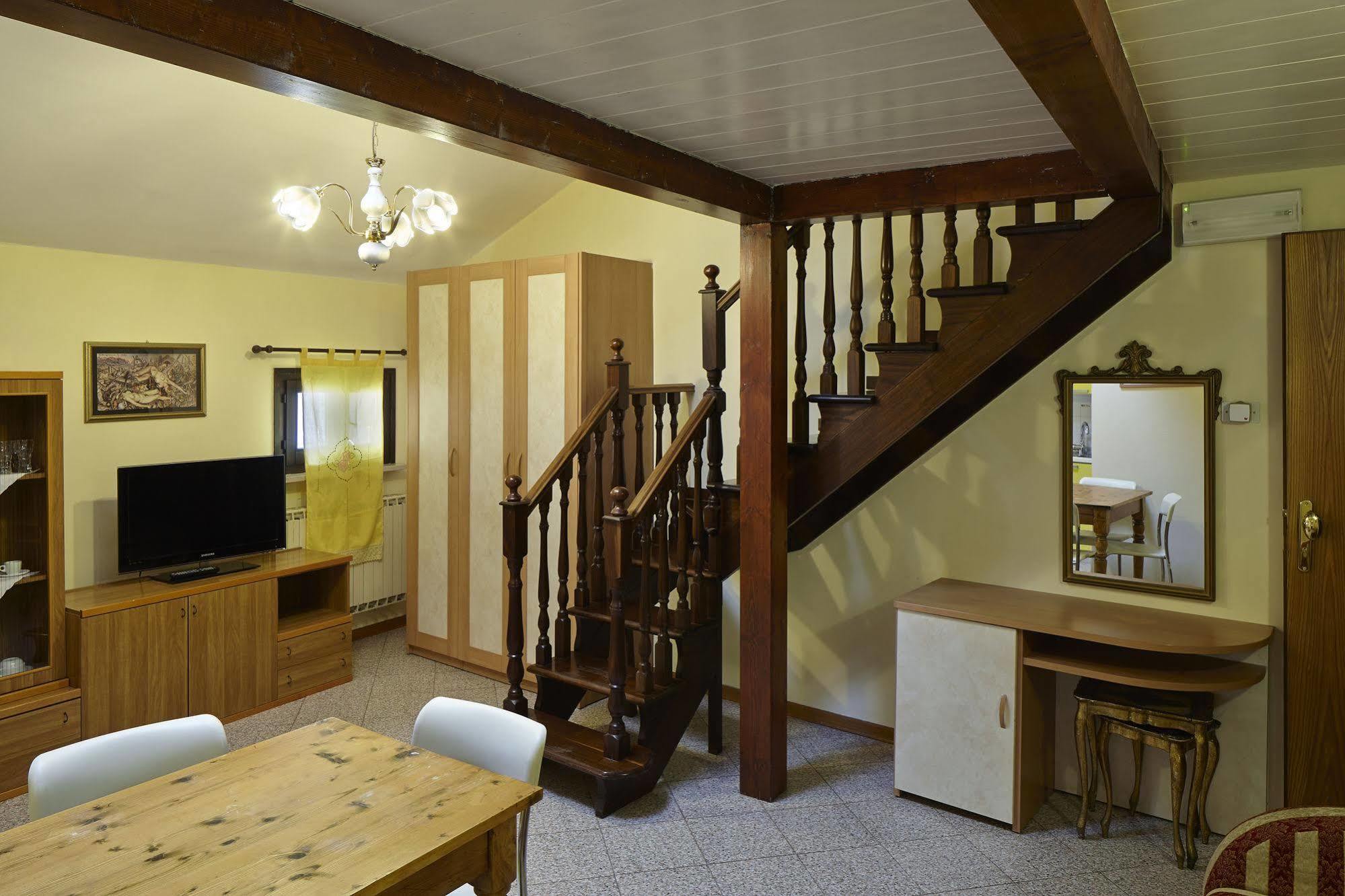 Residence Cavour 63 Равена Екстериор снимка