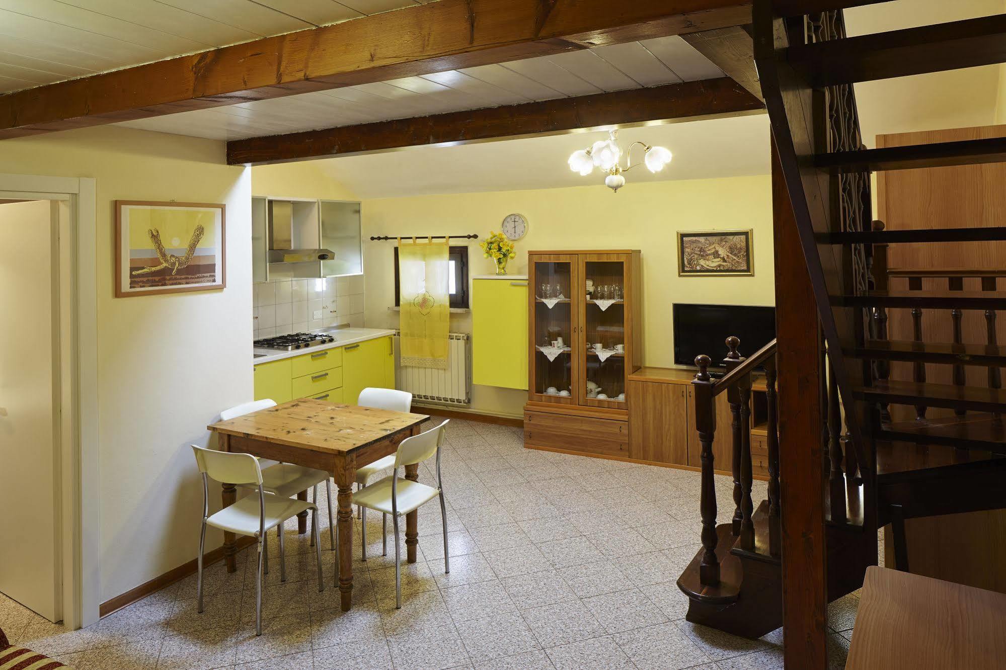 Residence Cavour 63 Равена Екстериор снимка