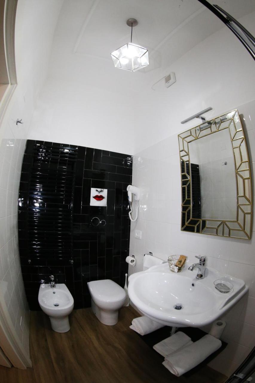 Residence Cavour 63 Равена Екстериор снимка