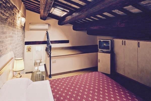 Residence Cavour 63 Равена Екстериор снимка
