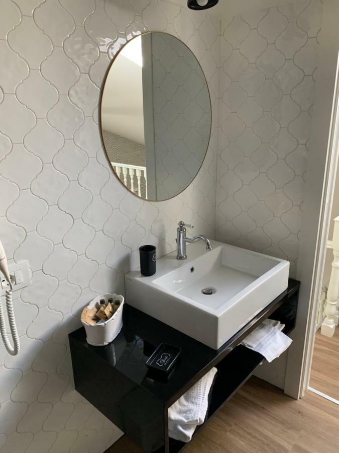 Residence Cavour 63 Равена Екстериор снимка