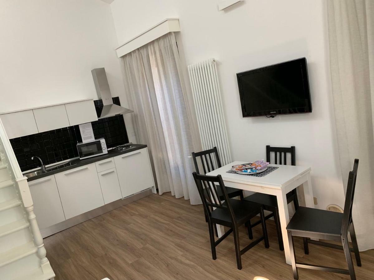 Residence Cavour 63 Равена Екстериор снимка